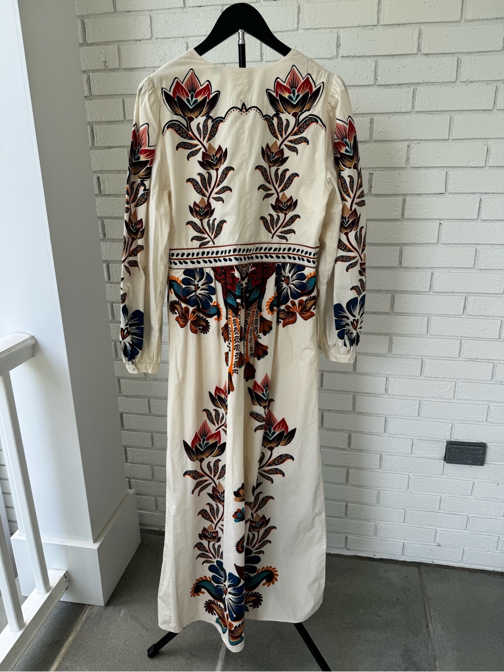 FARM Rio for Anthropologie Maxi Dress with floral motif - Picture 6 of 12